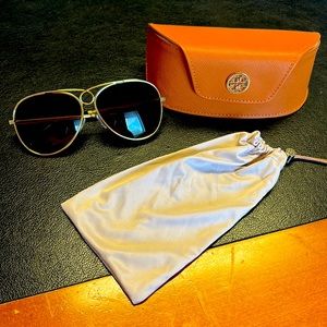 Tory Burch “Gloria Pilot” sunglasses. Paid $189.